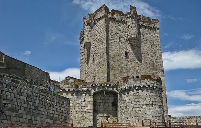 Castillo de Coria. Imagen de ANHER